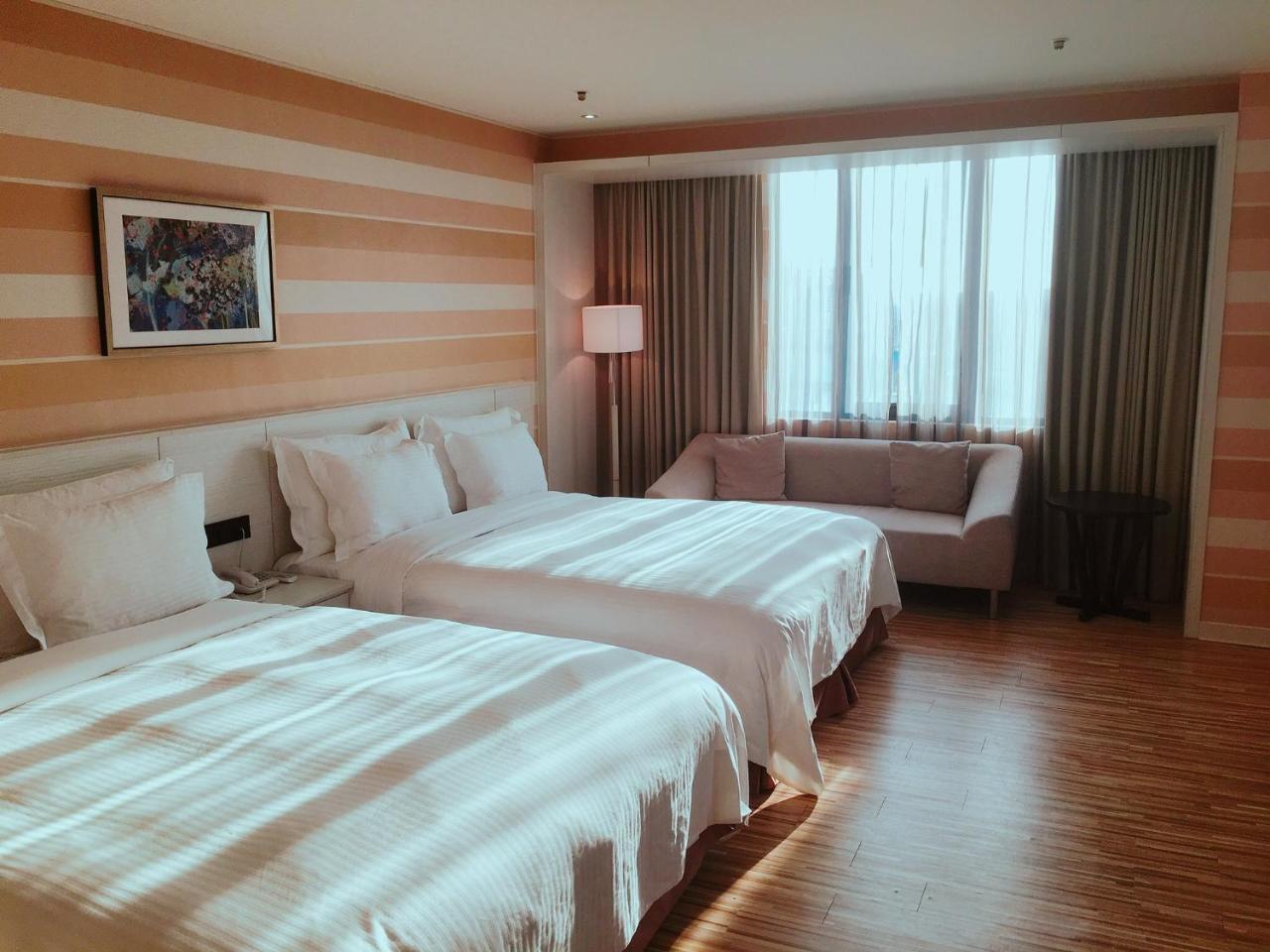Wemeet Hotel Pingtung Zewnętrze zdjęcie