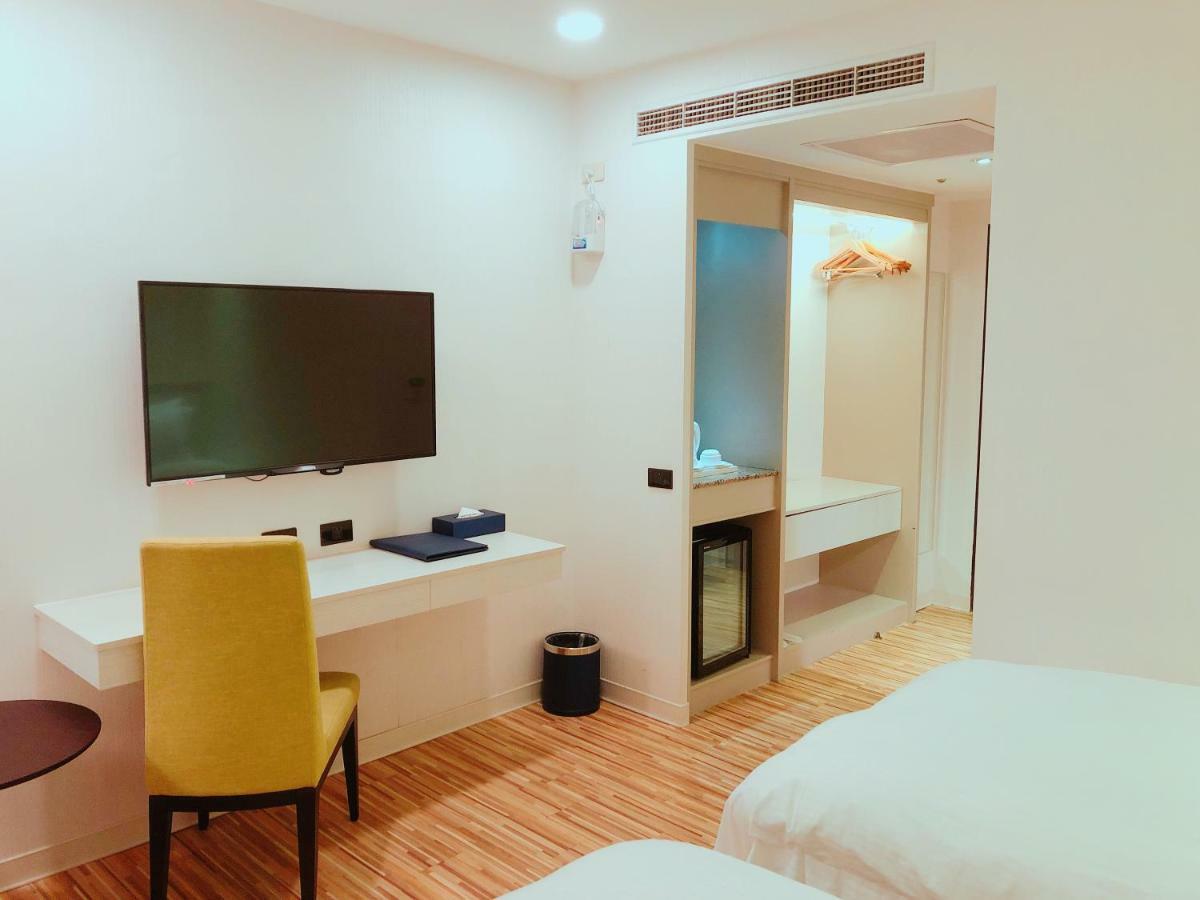 Wemeet Hotel Pingtung Zewnętrze zdjęcie